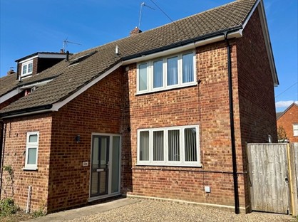 3 Bed End Terrace, High Street, MK43