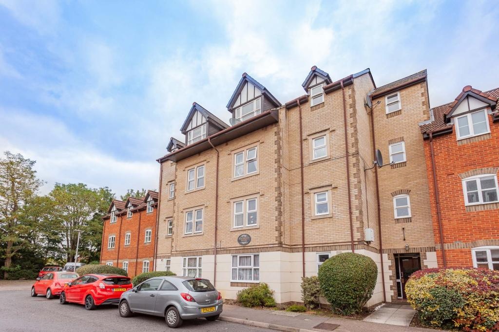 2 Bed Flat, Sherwood House, RG1
