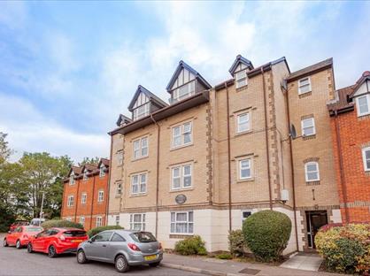 2 Bed Flat, Sherwood House, RG1