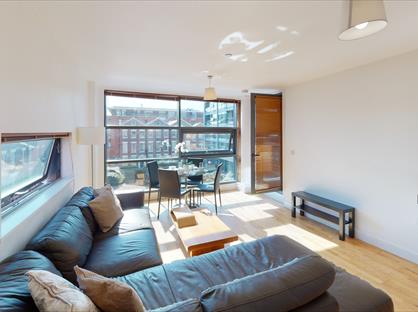 2 Bed Flat, Colquitt Street, L1