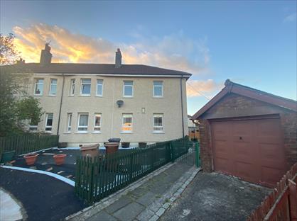 3 Bed Flat, Netherhill Crescent, PA3