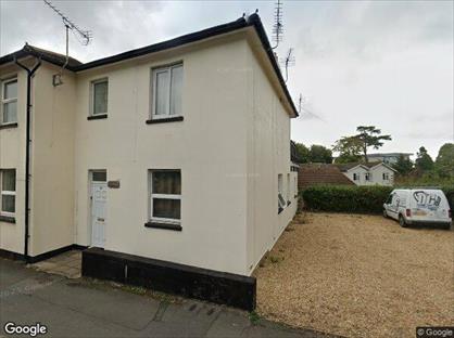 2 Bed Flat, Osborne Villa, PO36