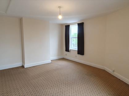 1 Bed Flat, Market Street, NG17