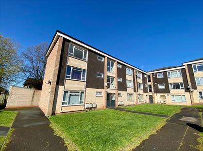 1 Bed Flat, Verschoyle Gardens, HR9