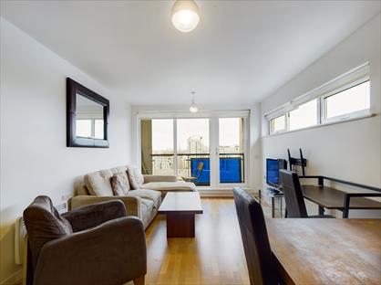 2 Bed Flat, Tarves Way, SE10