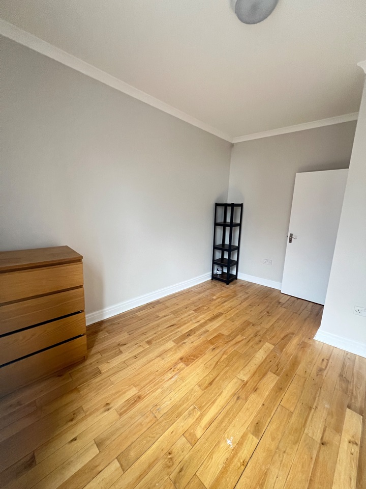 London 2 Bed Flat, West Hendon Broadway, NW9 To Rent Now for £1,925
