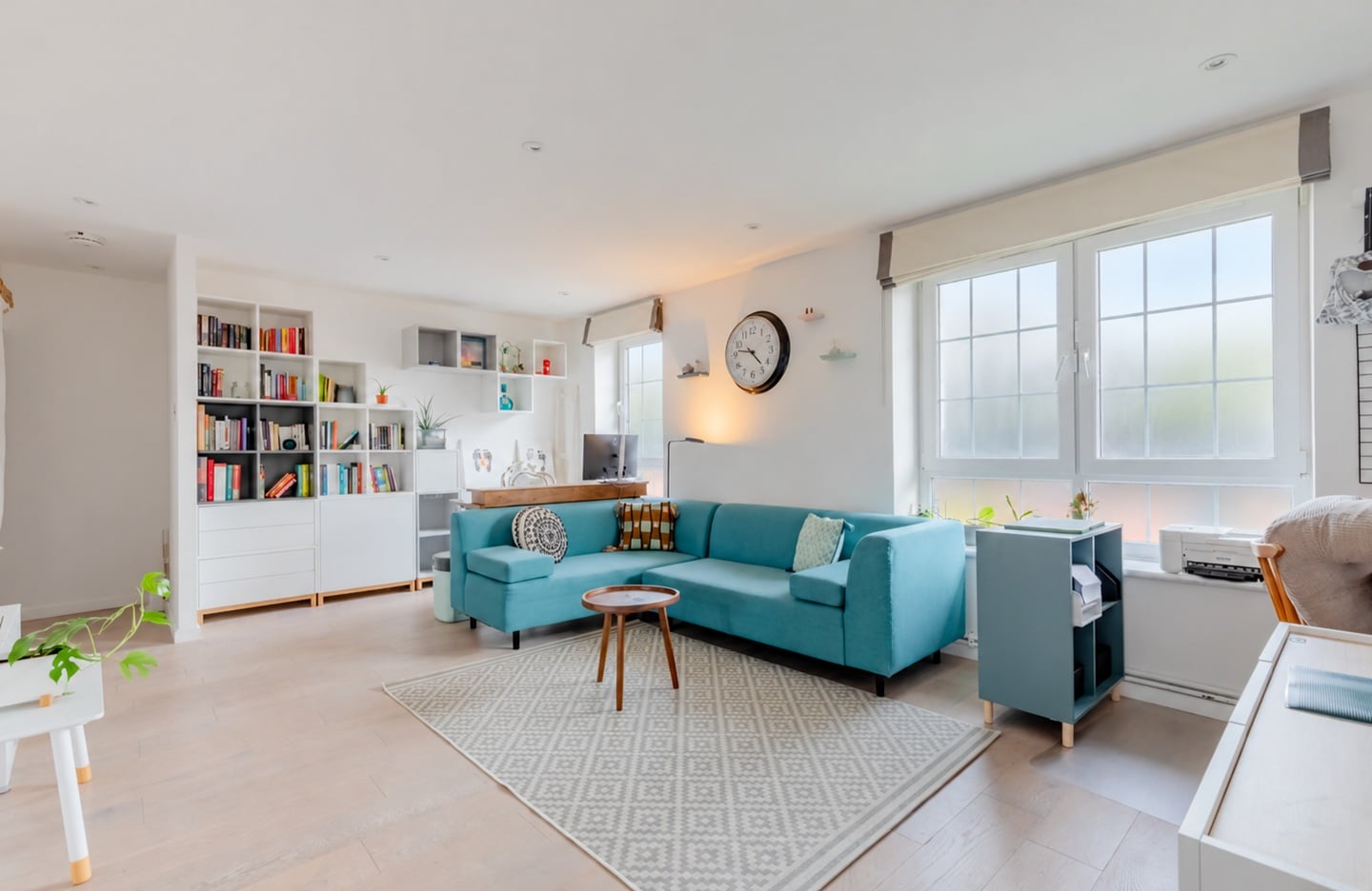 2 Bed Flat, London, SW8 photo 5