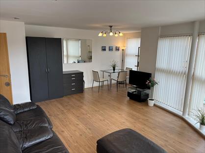3 Bed Flat, Exchange House, SW1P