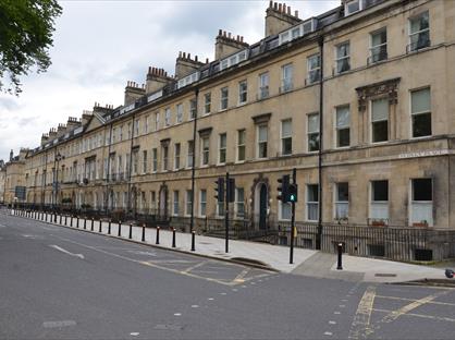 2 Bed Flat, Sydney Place, BA2