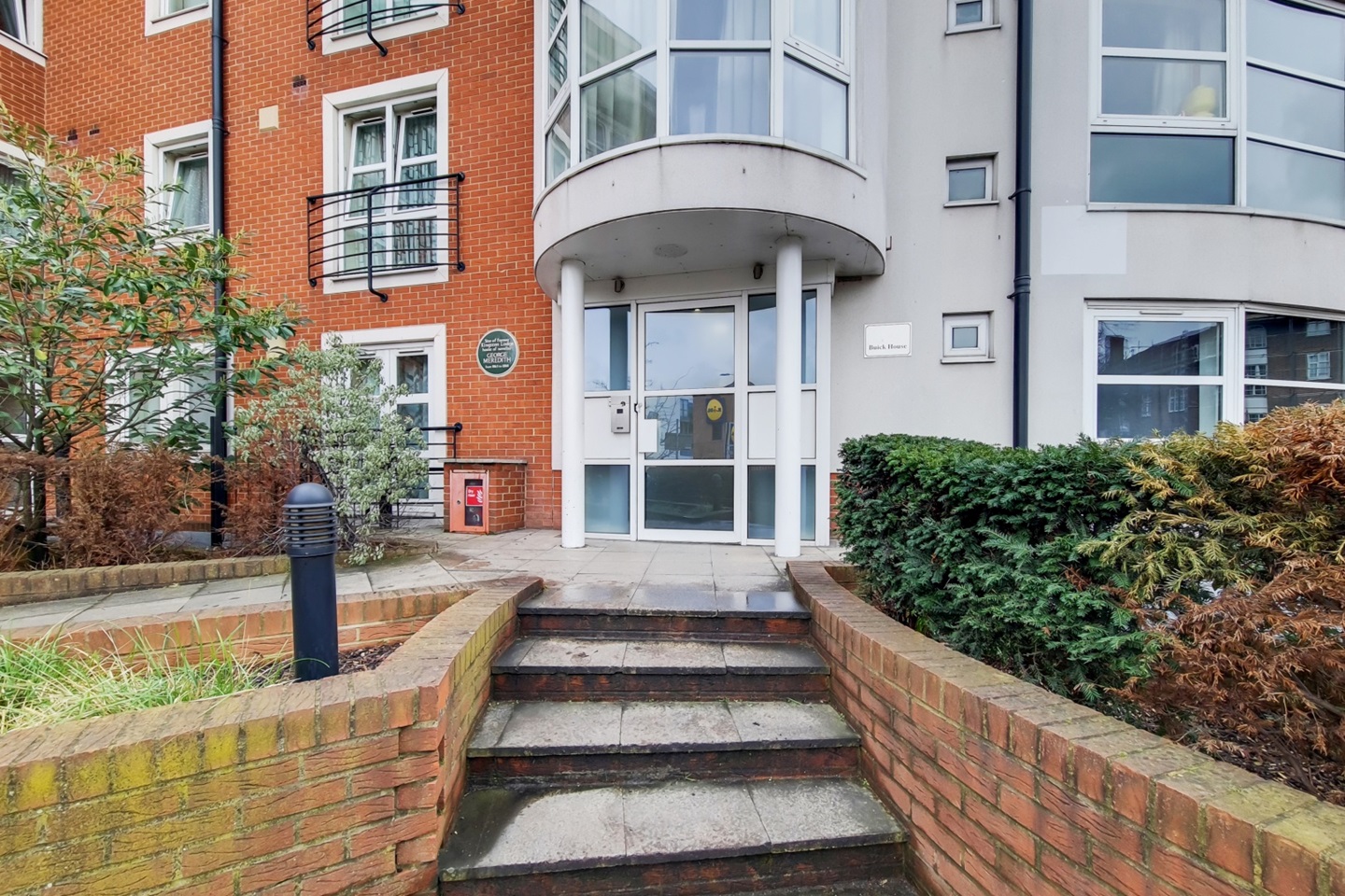 Kingston Upon Thames 2 Bed Flat, Buick House, KT2 To Rent Now for £