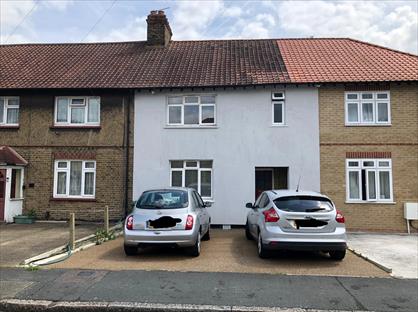 4 Bed Terraced House, Keeling Road, SE9