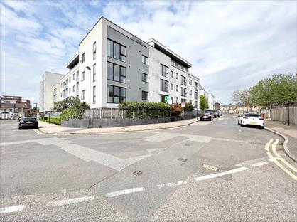 2 Bed Flat, Vellum Court, E17