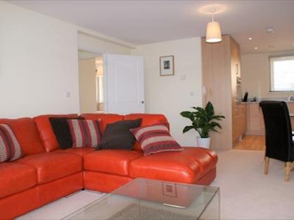 2 Bed Flat, Selwyn Grove, MK3