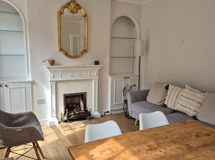 2 Bed Flat, Devonshire Mews West, W1G