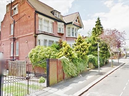 Studio Flat, Audley Road, NW4