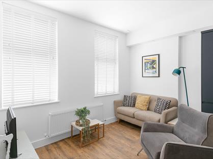 3 Bed Flat, Bath Road, BS4