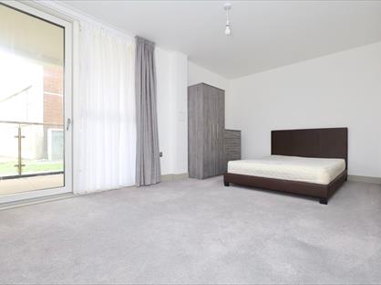 1 Bed Flat, Hessel Street, E1
