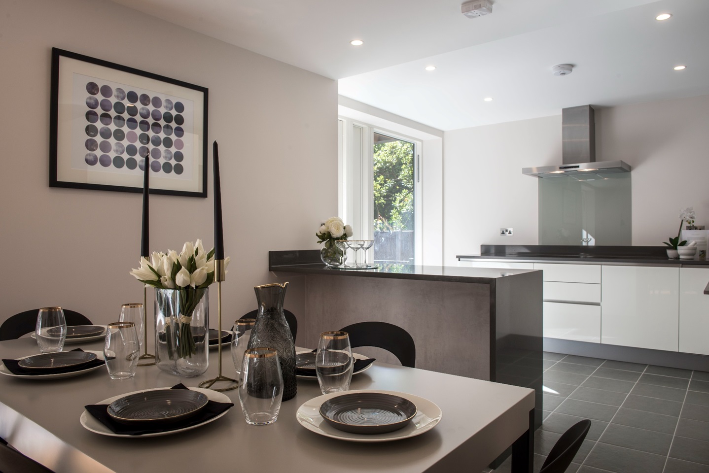 3 Bed Flat, Kings Avenue, SW4
