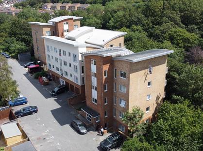 2 Bed Flat, Valley View, TN35