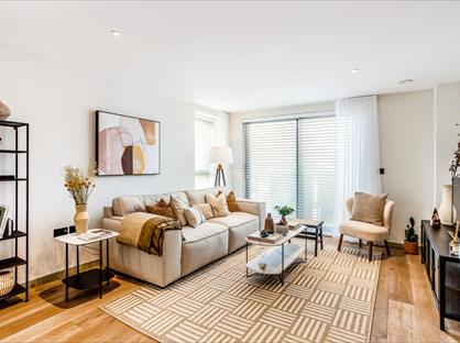 2 Bed Flat, Swaker Yard, WD6