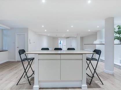 3 Bed Flat, Camden Park Road, NW1
