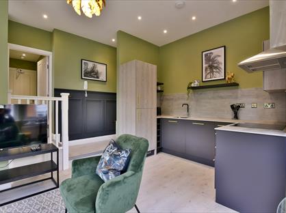 2 Bed Flat, Davenport Park Road, SK2