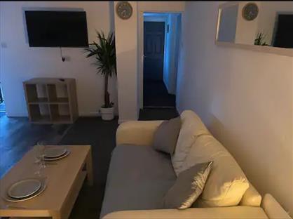 1 Bed Flat, Tong Road, LS12