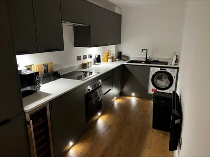 2 Bed Flat, Queensbridge Drive, CT11