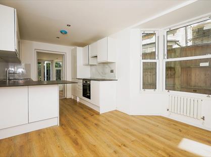 3 Bed Terraced House, Trafalgar Road, SE10