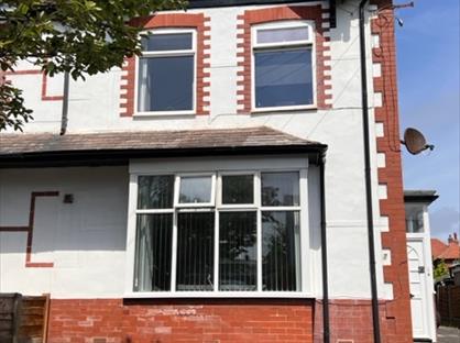 Studio Flat, York Avenue, FY5