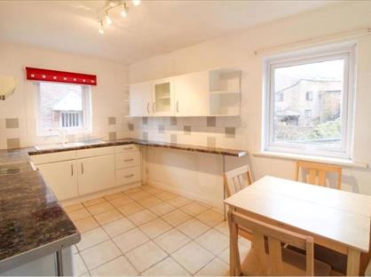 3 Bed Terraced House, Bedern Bank, HG4
