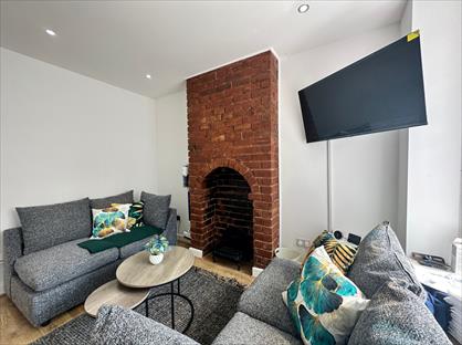 3 Bed Terraced House, Fairfield Road, B14