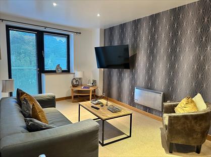 2 Bed Flat, Shipley, BD17