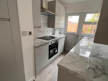 4 Bed Terraced House, Hillbrook Road, SW17