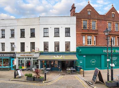 3 Bed Flat, Jerdan Place, SW6
