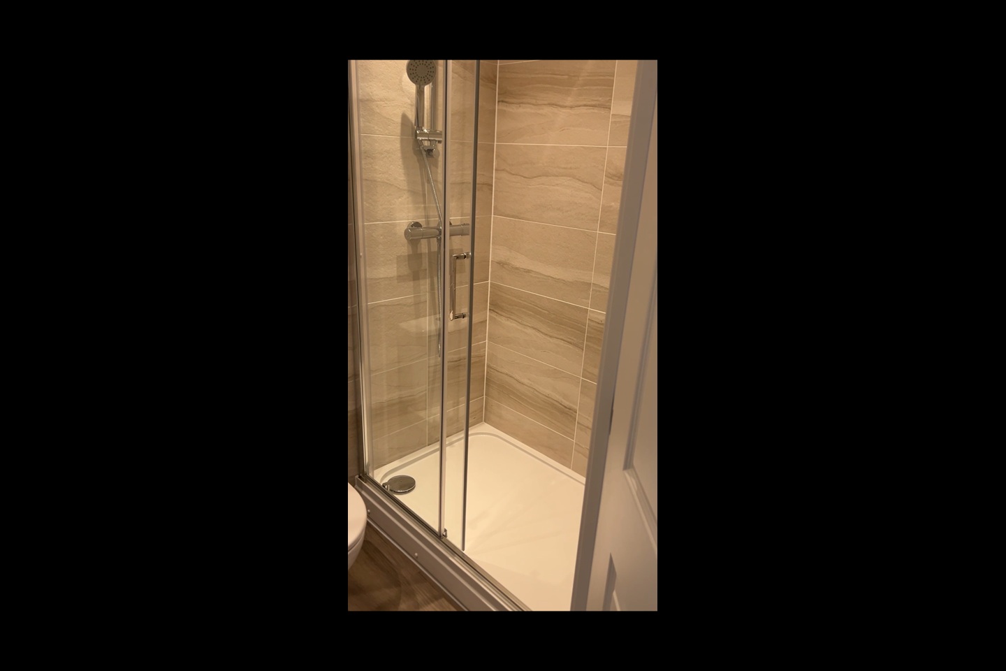 2 Bed Flat, Bearsden Avenue, CB3 photo 3