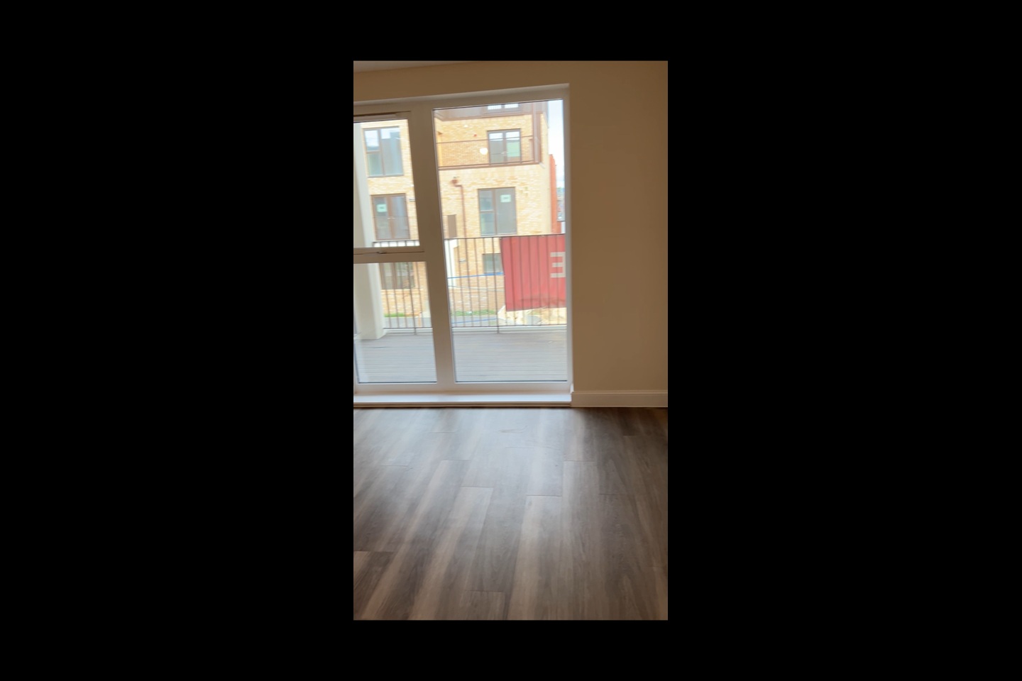 2 Bed Flat, Bearsden Avenue, CB3 photo 4