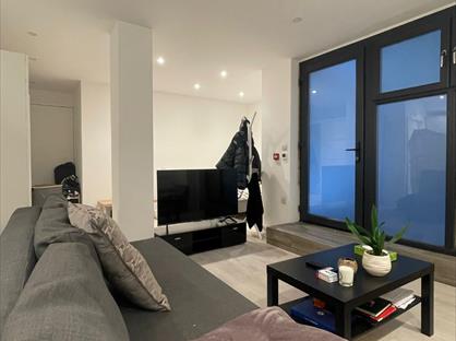 Studio Flat, Town House 1, NW1