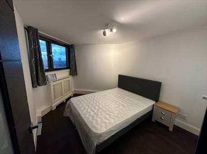 2 Bed Flat, Blantyre Tower, SW10