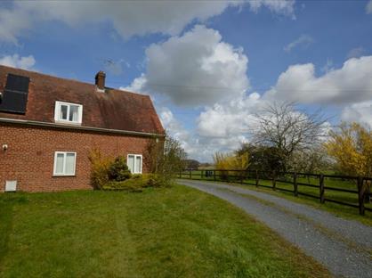 3 Bed Semi-Detached House, Harwich Road, CO11