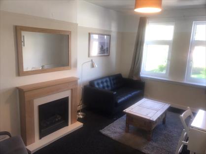 2 Bed Flat, Stenhouse Crescent, EH11