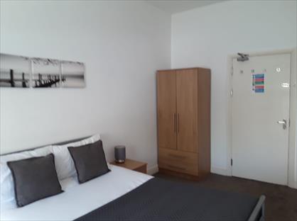 Room in a Shared House, Queen Street, DN22