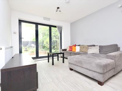 3 Bed Flat, Albion Road, N16