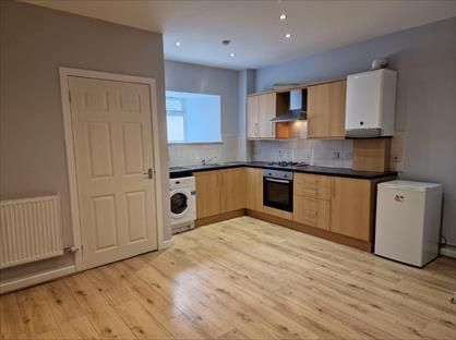 2 Bed Flat, Main Street, KA16