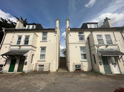 1 Bed Flat, Cleveland Road, UB8