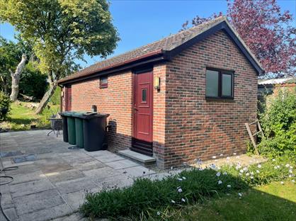 Studio Flat, Rockwood Road, LS28