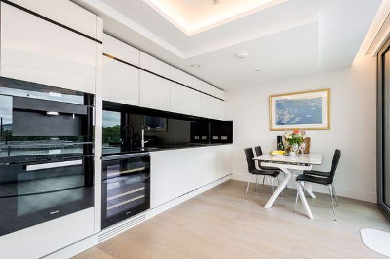 2 Bed Flat, Albert Embankment, SE1 photo 3