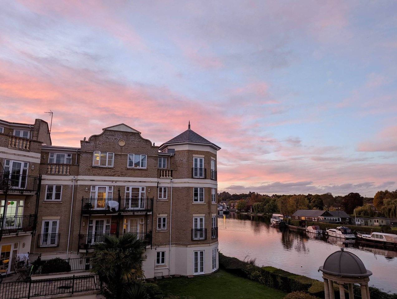 Additional image 2 of Room in a Shared Flat, Regents Riverside, RG1, N1 7GU