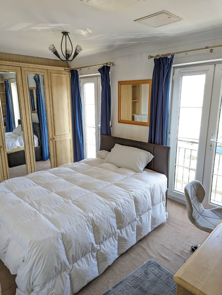 Room in a Shared Flat, Regents Riverside, RG1, N1 7GU