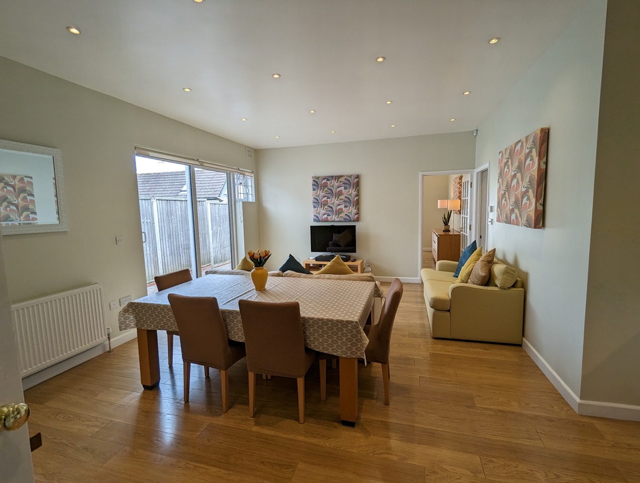 Welling - 5 Bed Bungalow, Welling, DA16 - To Rent Now for £4,750.00 p/m